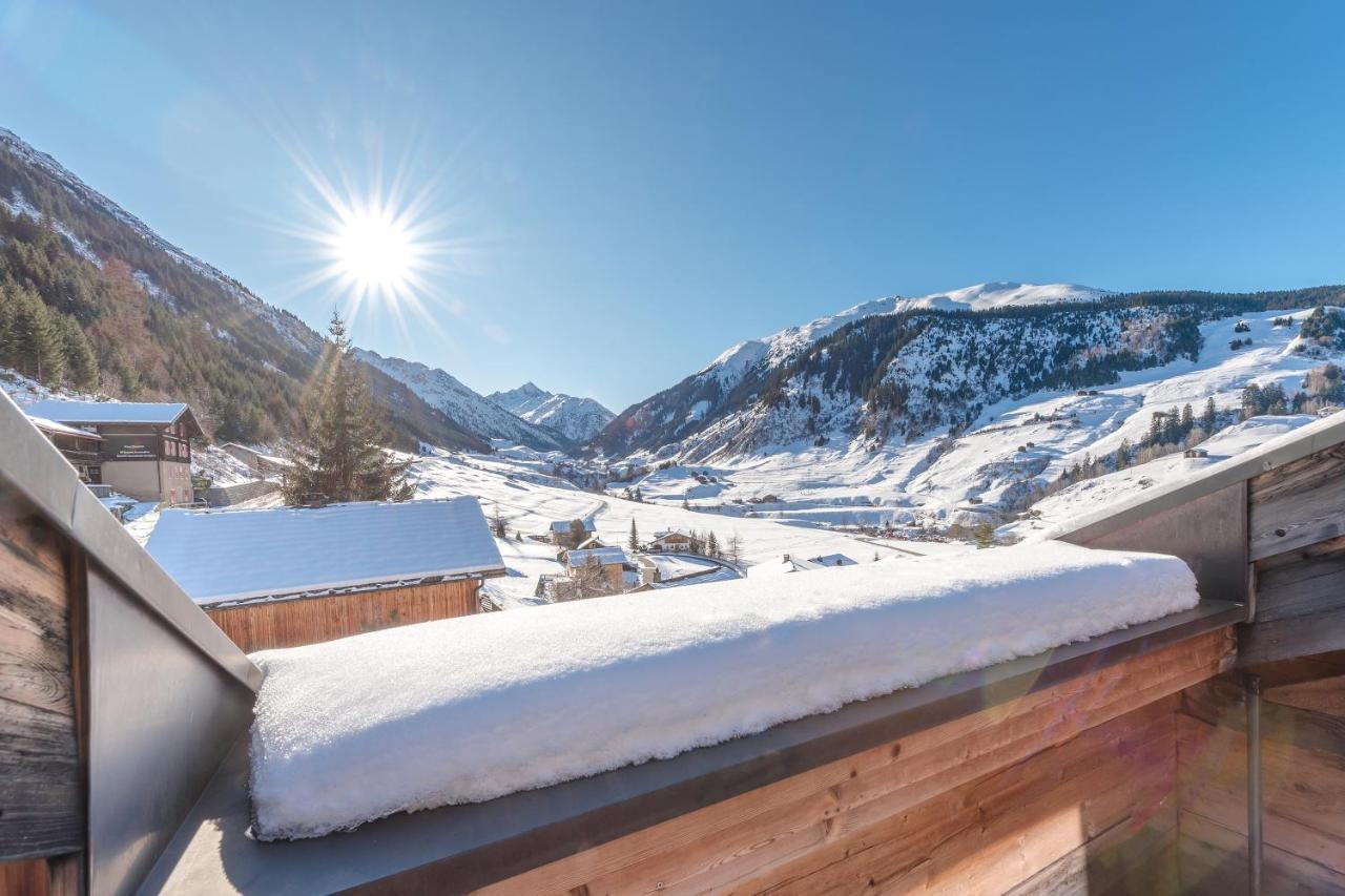 Nostalgie Bed & Breakfast Chraemerhus Curaglia Экстерьер фото
