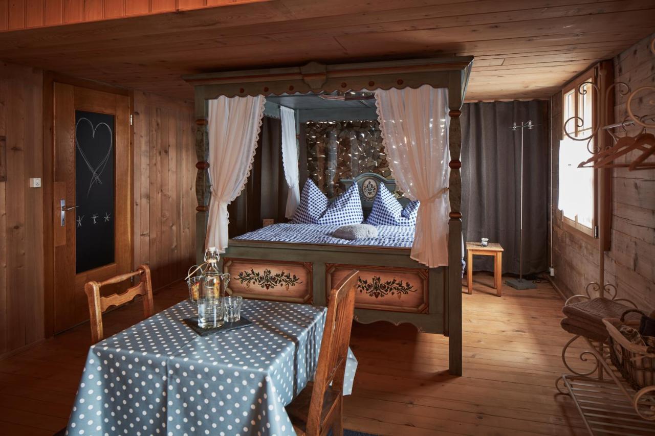 Nostalgie Bed & Breakfast Chraemerhus Curaglia Экстерьер фото